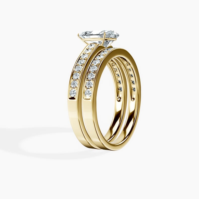 Horizon Pavé Pear Ring